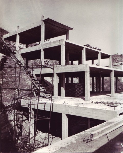 File:Scheletrone 01.jpg