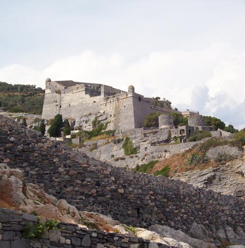 File:IL CASTELLO DI PORTOVENERE 01.jpg
