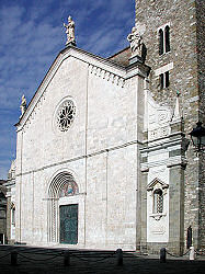 Santa Maria Facciata.jpg