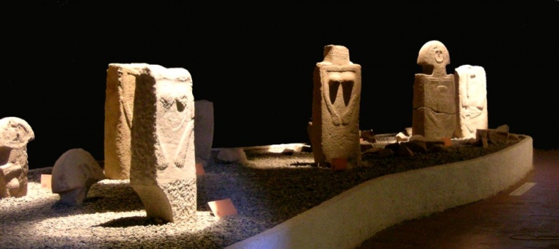 File:StatueStele 07.jpg